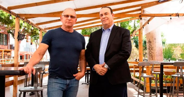 Robert Irvine and Jon Taffer to Face Off in Restaurant-Makeover Battle Series at Discovery+