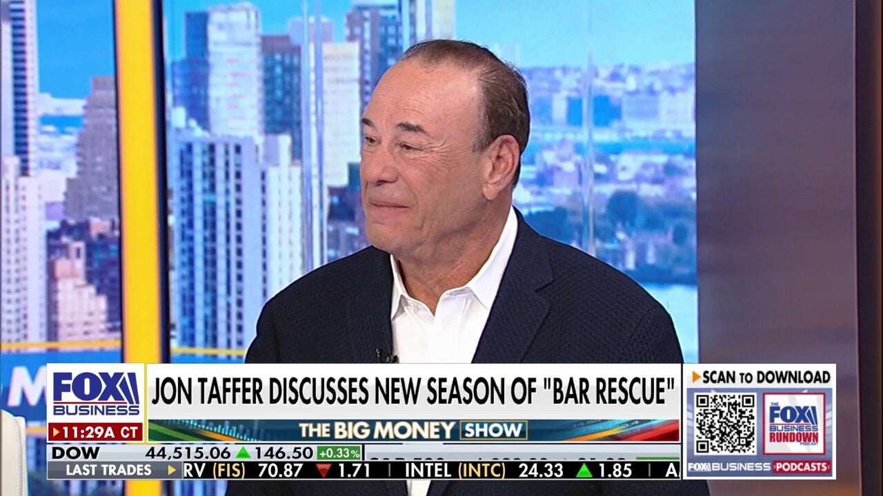 Jon Taffer schools Democrat leader who pointed fingers at Trump over rising prices